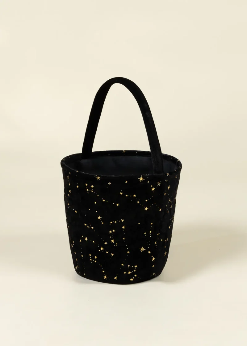 Midnight Velvet Treat Basket – Medium