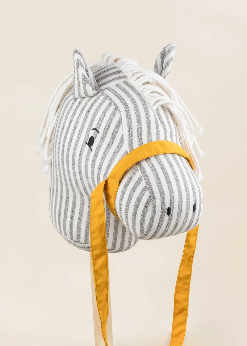 Role Play Riding Horse on Pole