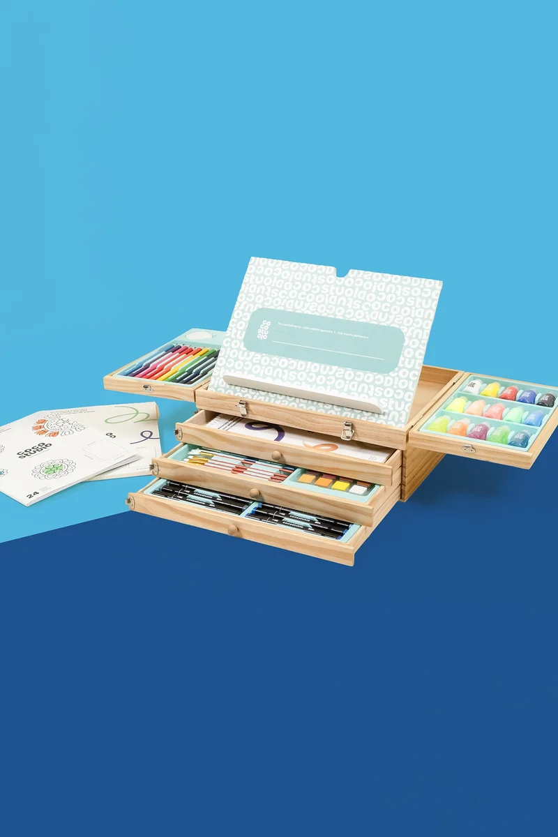 90-Piece Premium Wooden Artist Suitcase