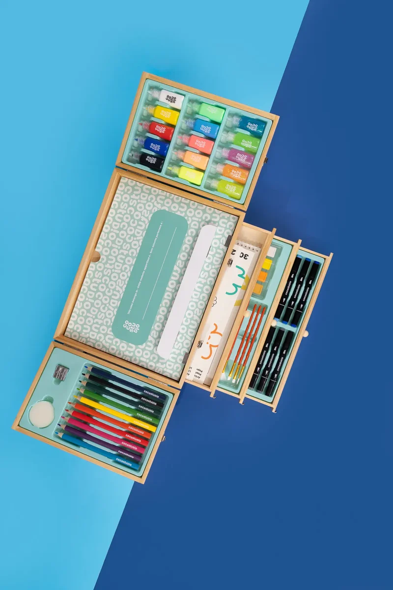 90-Piece Premium Wooden Artist Suitcase