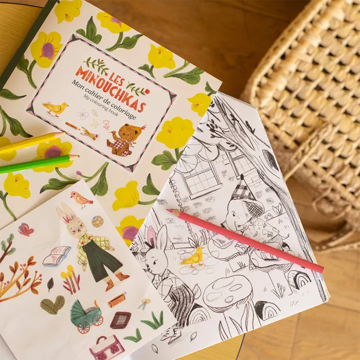 Moulin Roty - les minouchkas - cahier de coloriage - 3 ans+