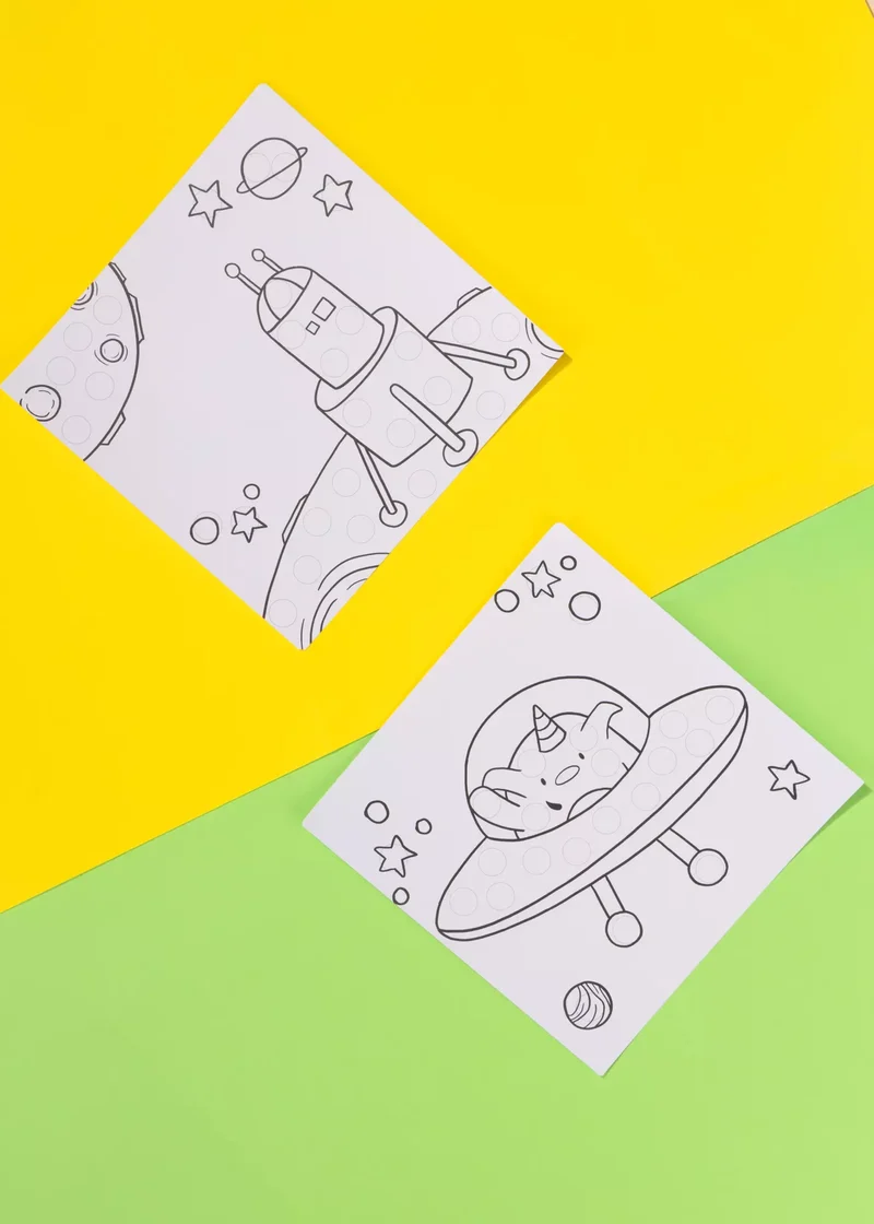 Dot Markers Activity Set – Space (8 Colors)