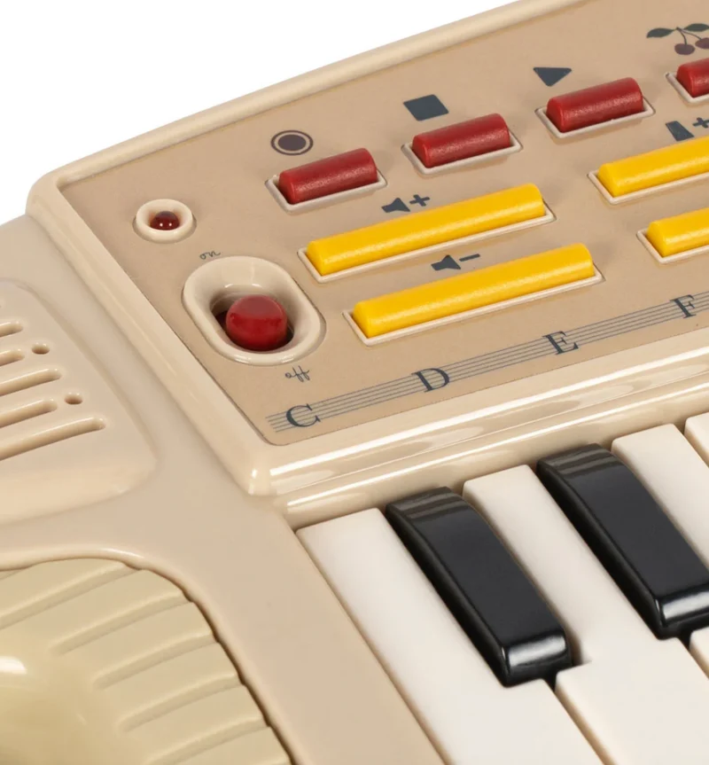 Grand piano musical