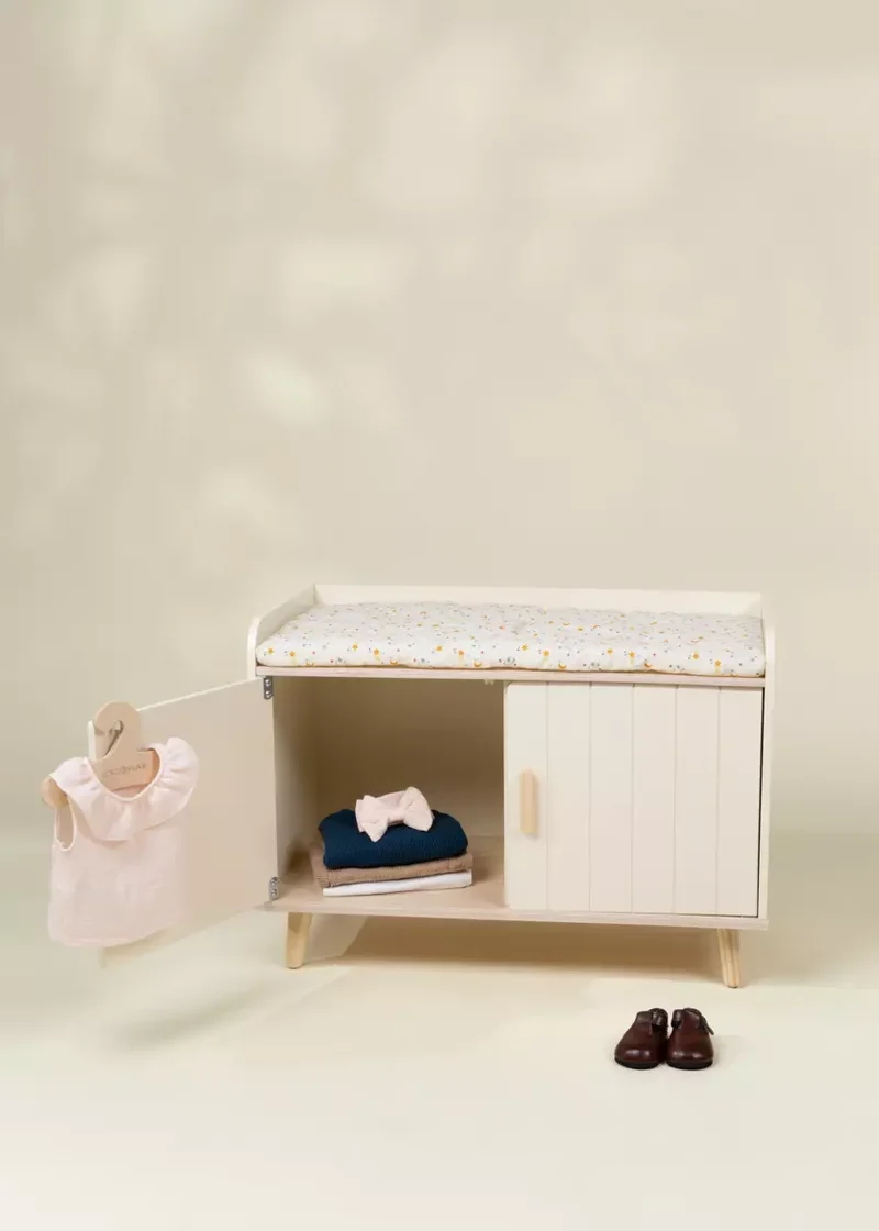 Wooden Dolls’ Changing Table