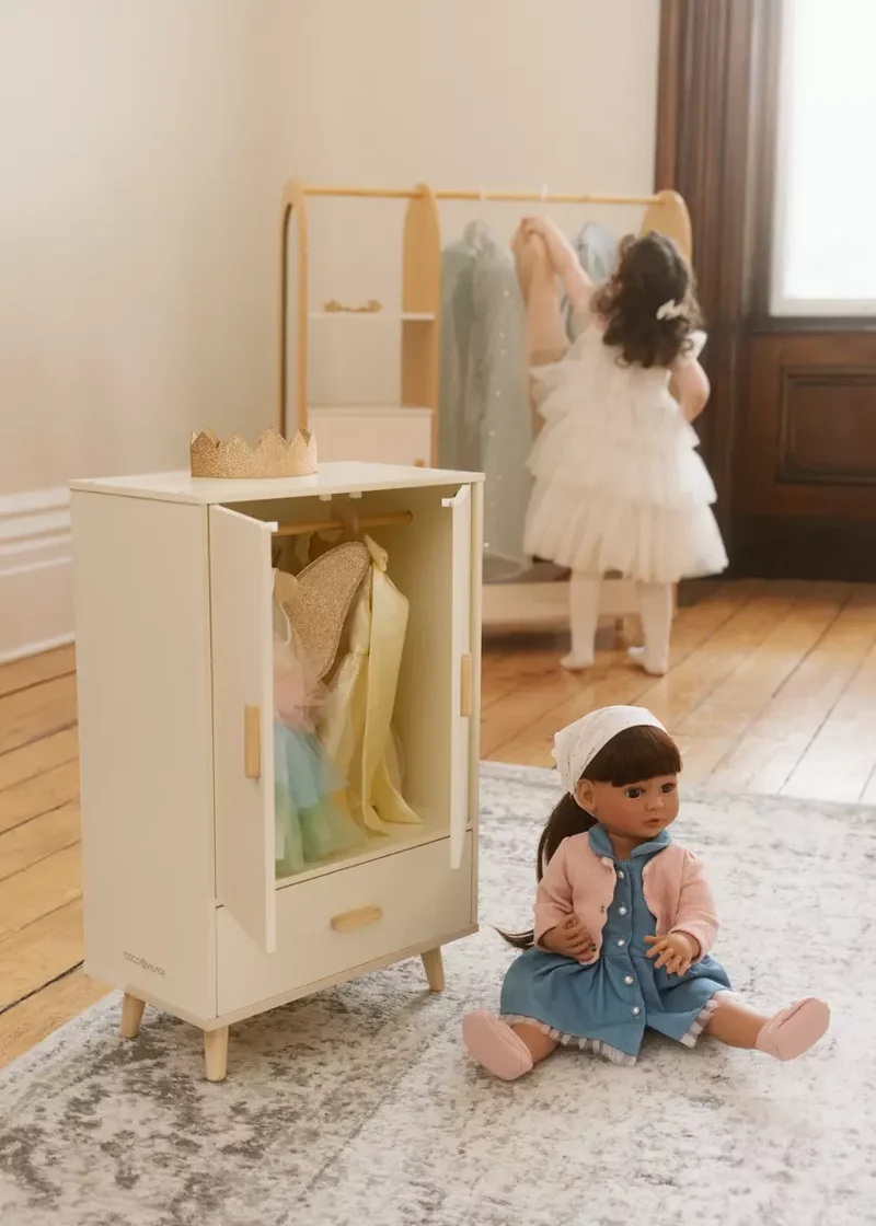 Wooden Dolls’ Closet