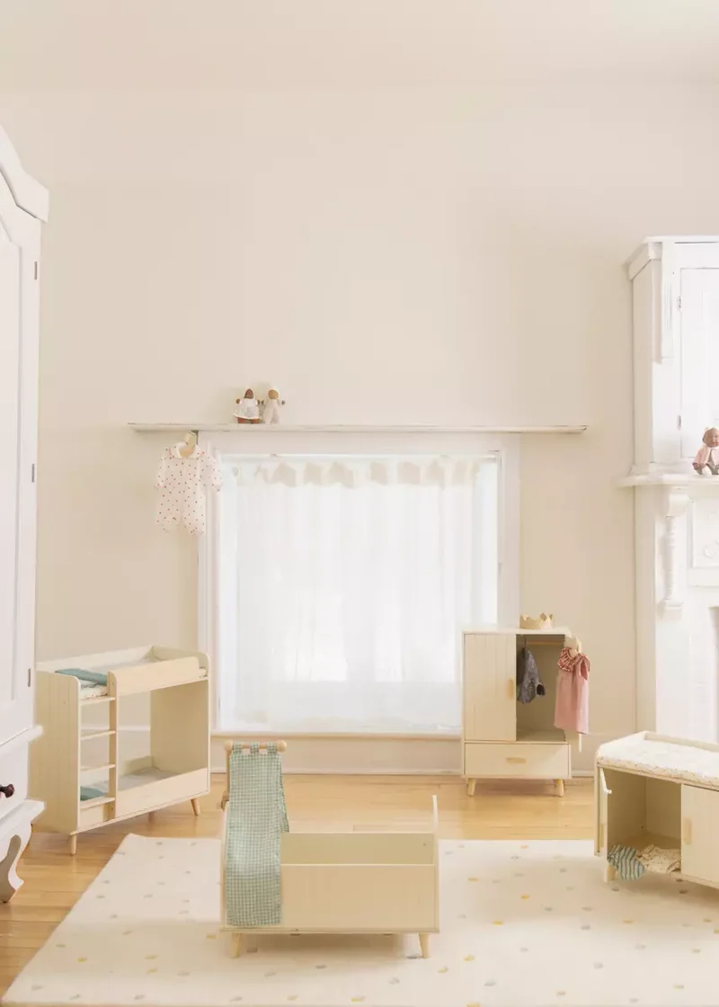 Wooden Dolls’ Closet
