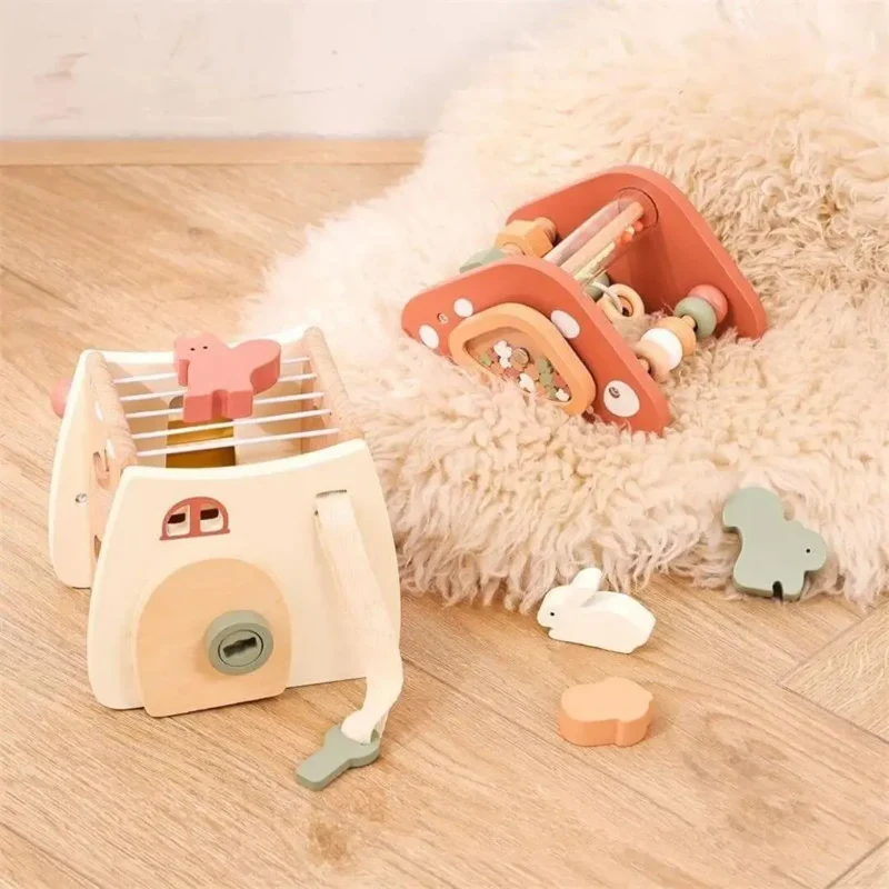 Jouet en bois – Cube d’activité Montessori Maison Champignon™
