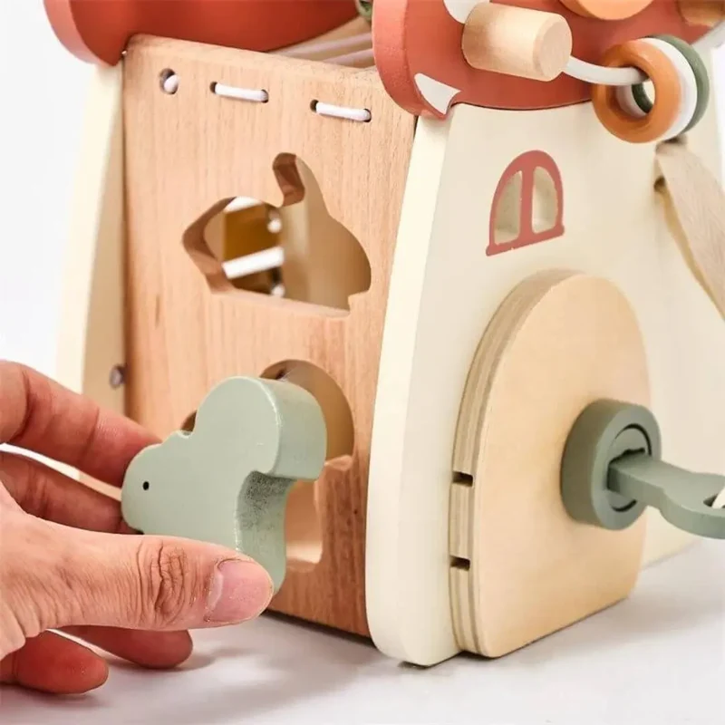 Jouet en bois – Cube d’activité Montessori Maison Champignon™