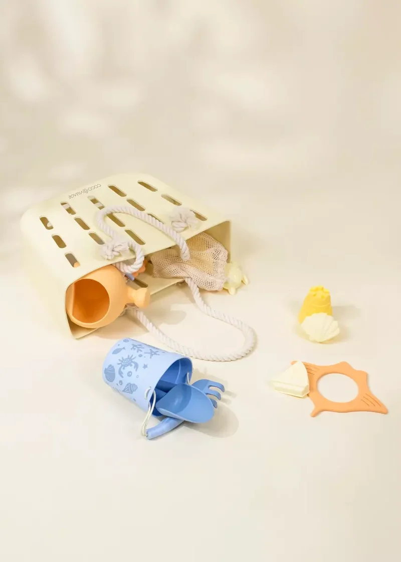 Silicone Watering Can - Grapefruit