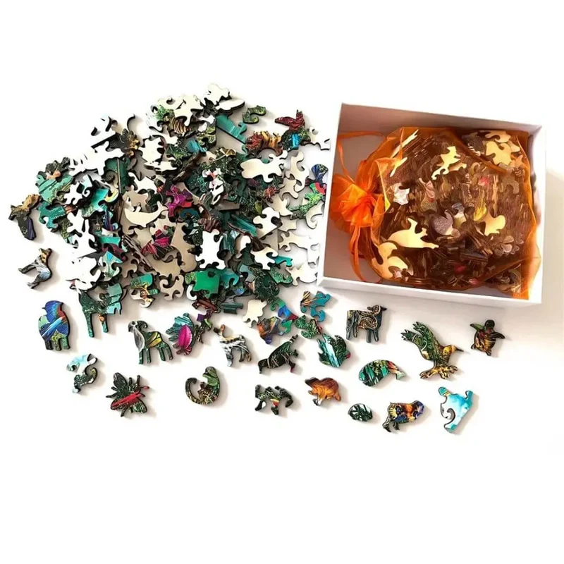Puzzle Bois Paon Coloré – Plumio™