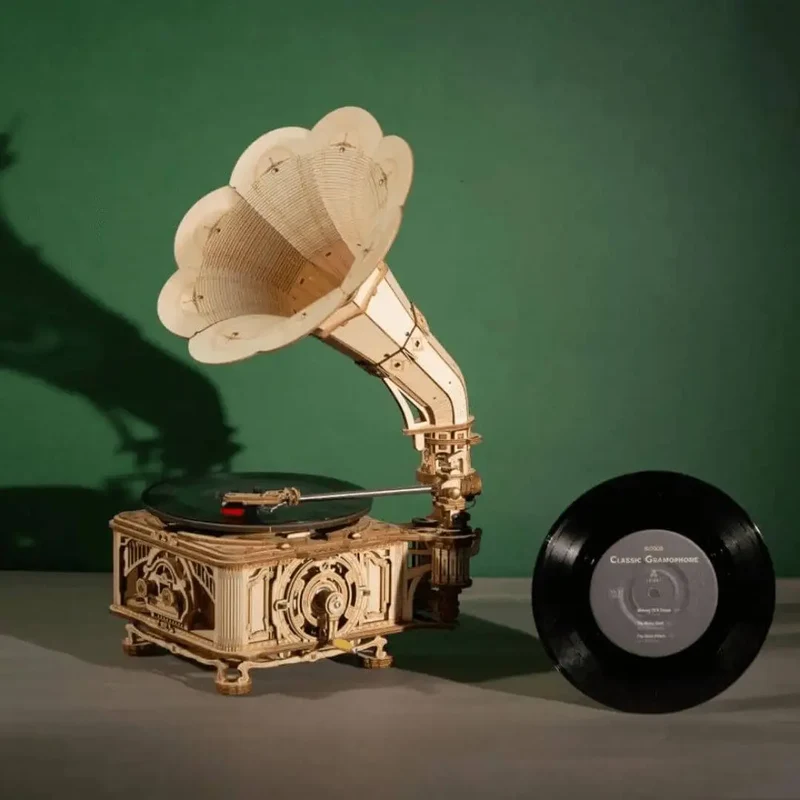 Puzzle 3D en Bois Gramophone Vintage – RetroGear™