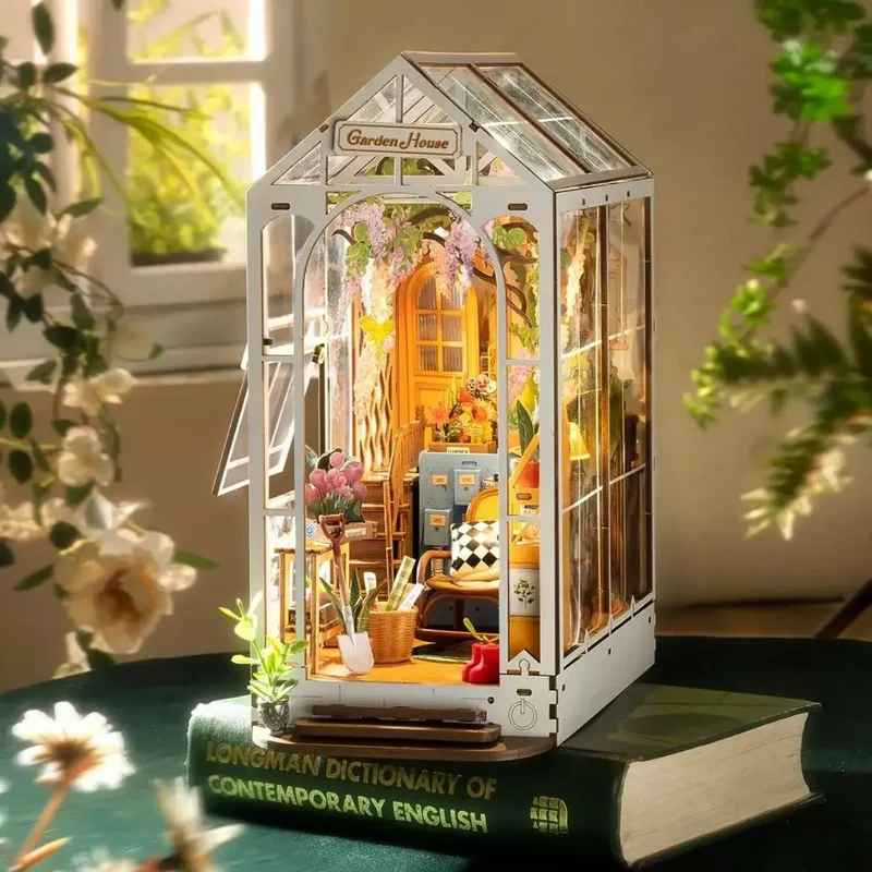Book Nook GardenHouse™