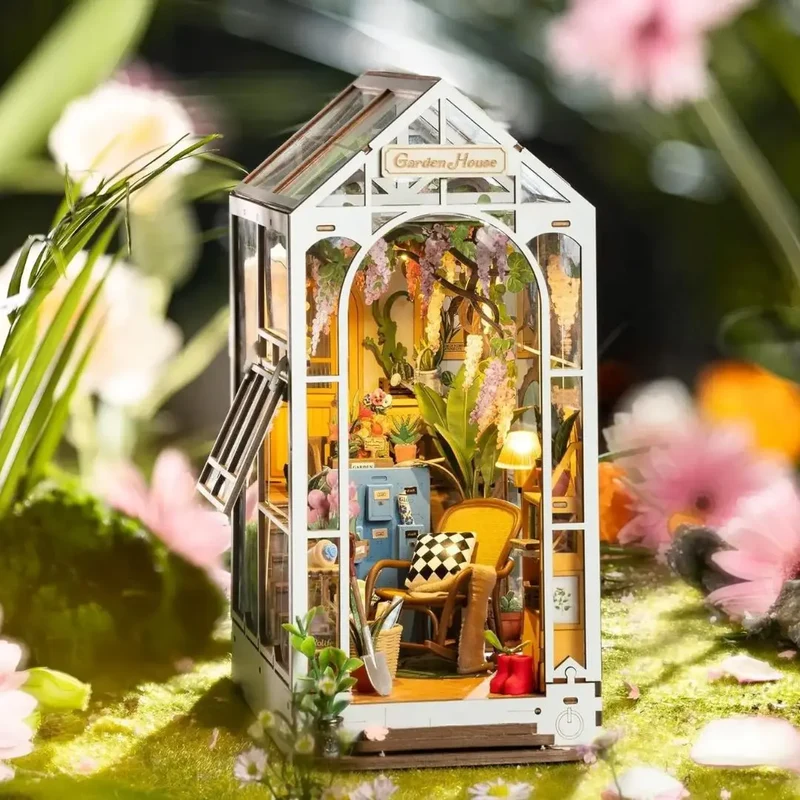 Book Nook GardenHouse™