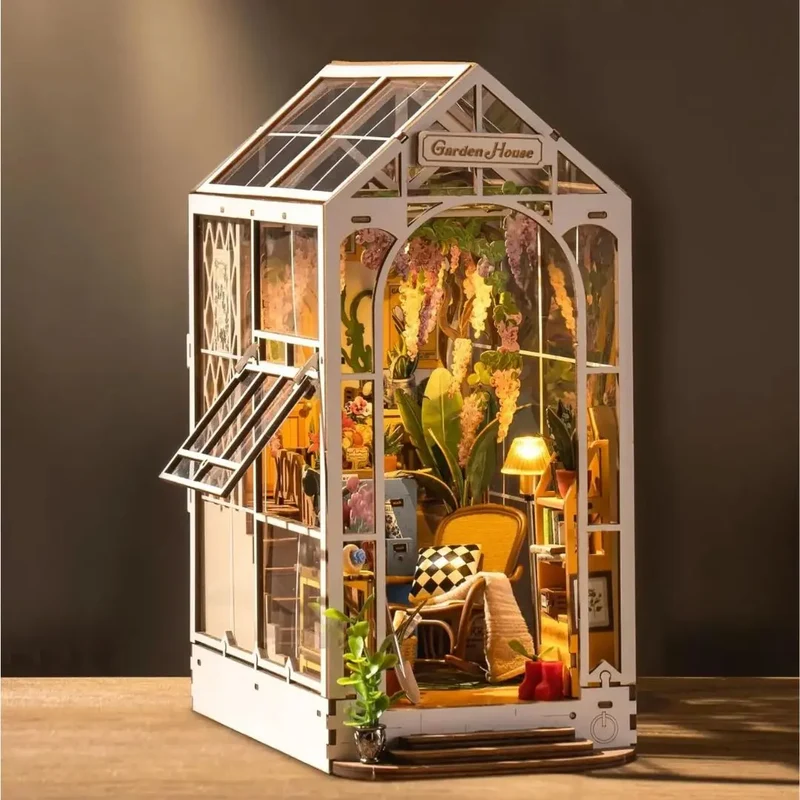 Book Nook GardenHouse™