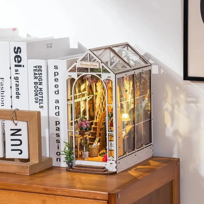 Book Nook GardenHouse™