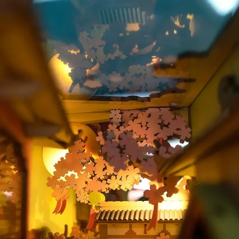 Book Nook Sakura en Bois avec Lumière LED - SakuraDream™