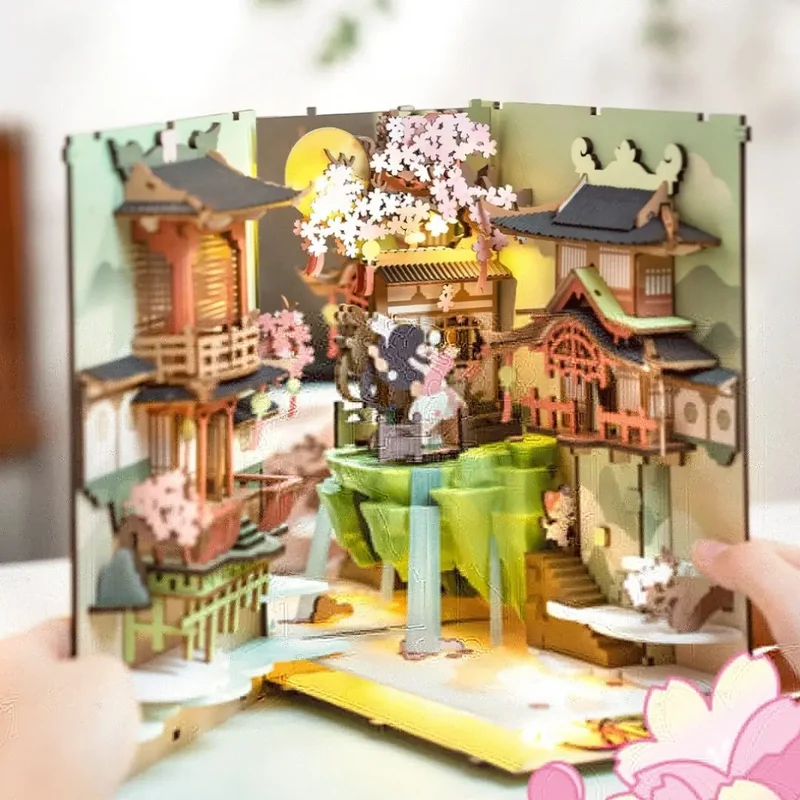 Book Nook Sakura en Bois avec Lumière LED - SakuraDream™