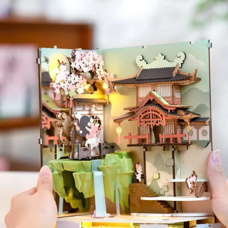 Book Nook Sakura en Bois avec Lumière LED - SakuraDream™