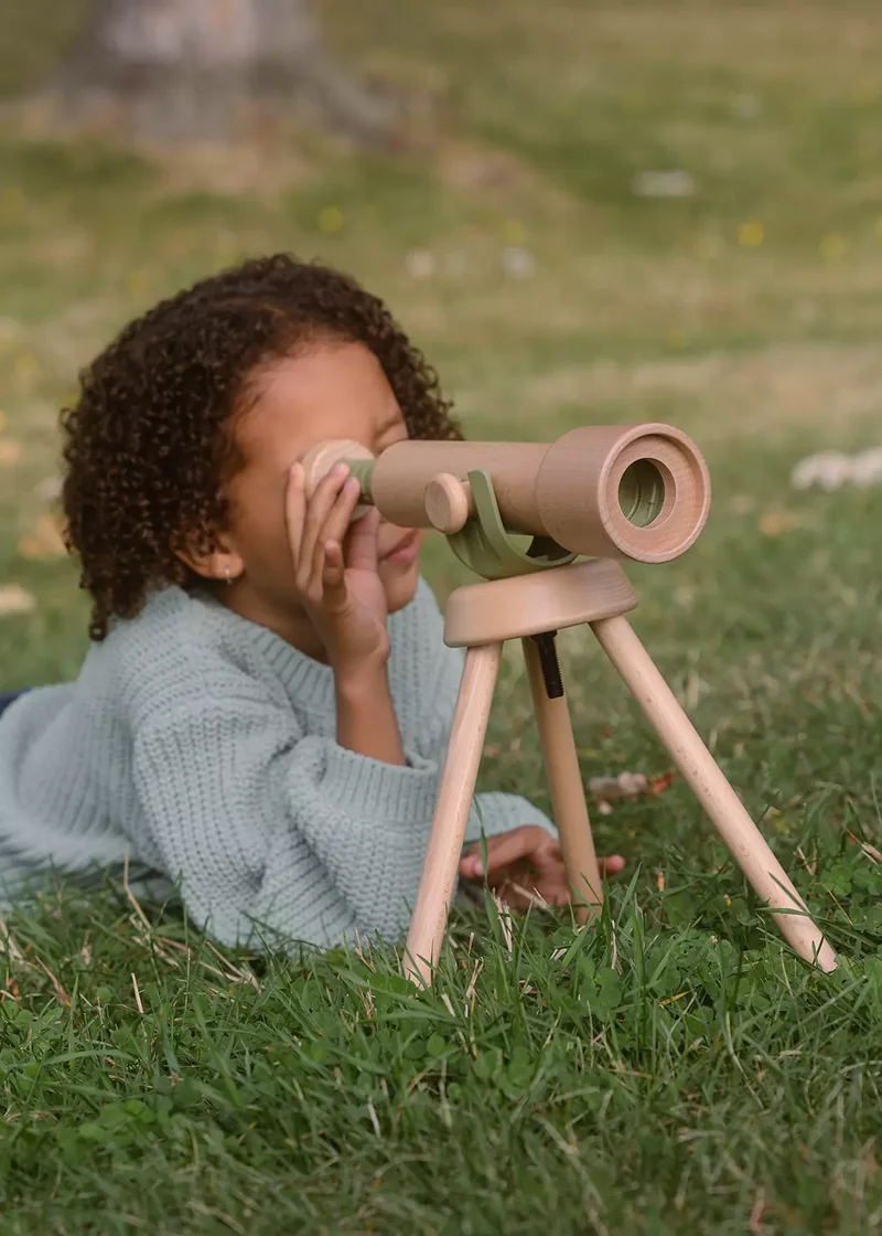 Wooden Tripod Telescope – 15x Zoom