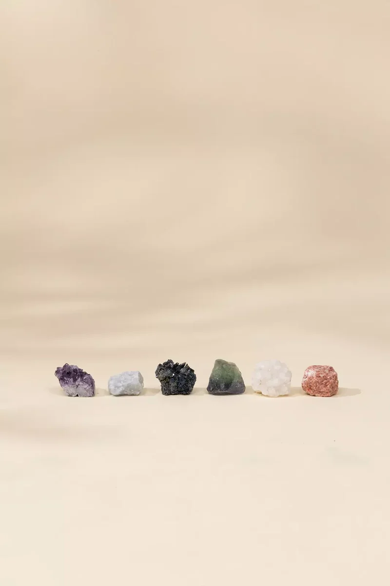 Set of 6 collectible Minerals - Mystic Pebbles