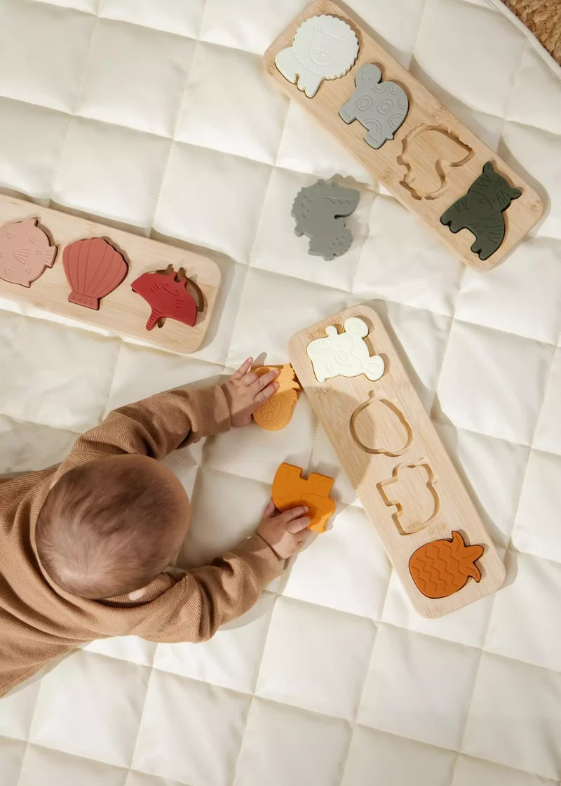 Silicone Puzzle on Wooden Plate - Savana
