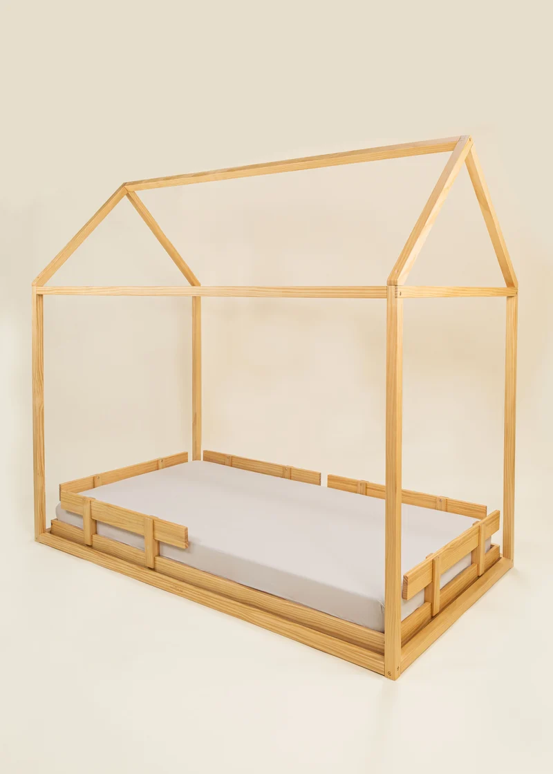 House structure - Natural Wood