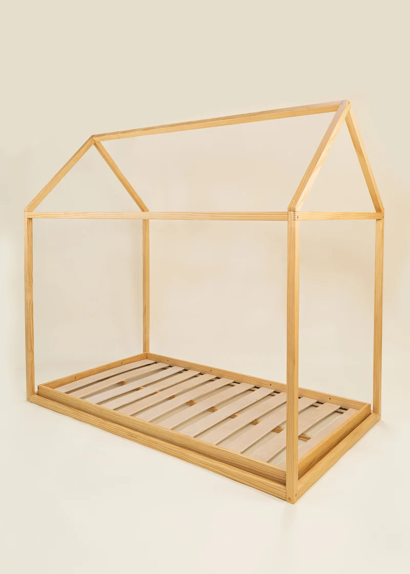 House structure - Natural Wood