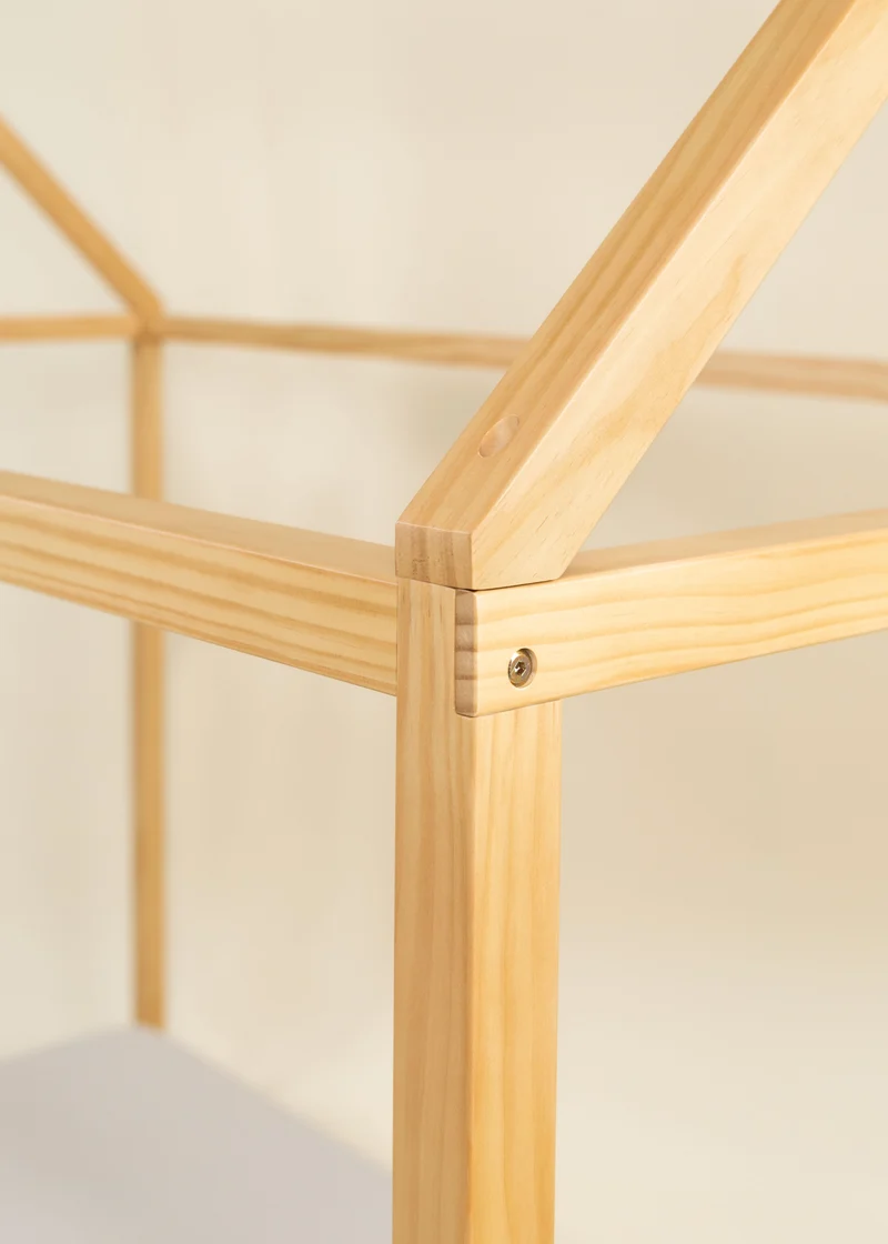 House structure - Natural Wood