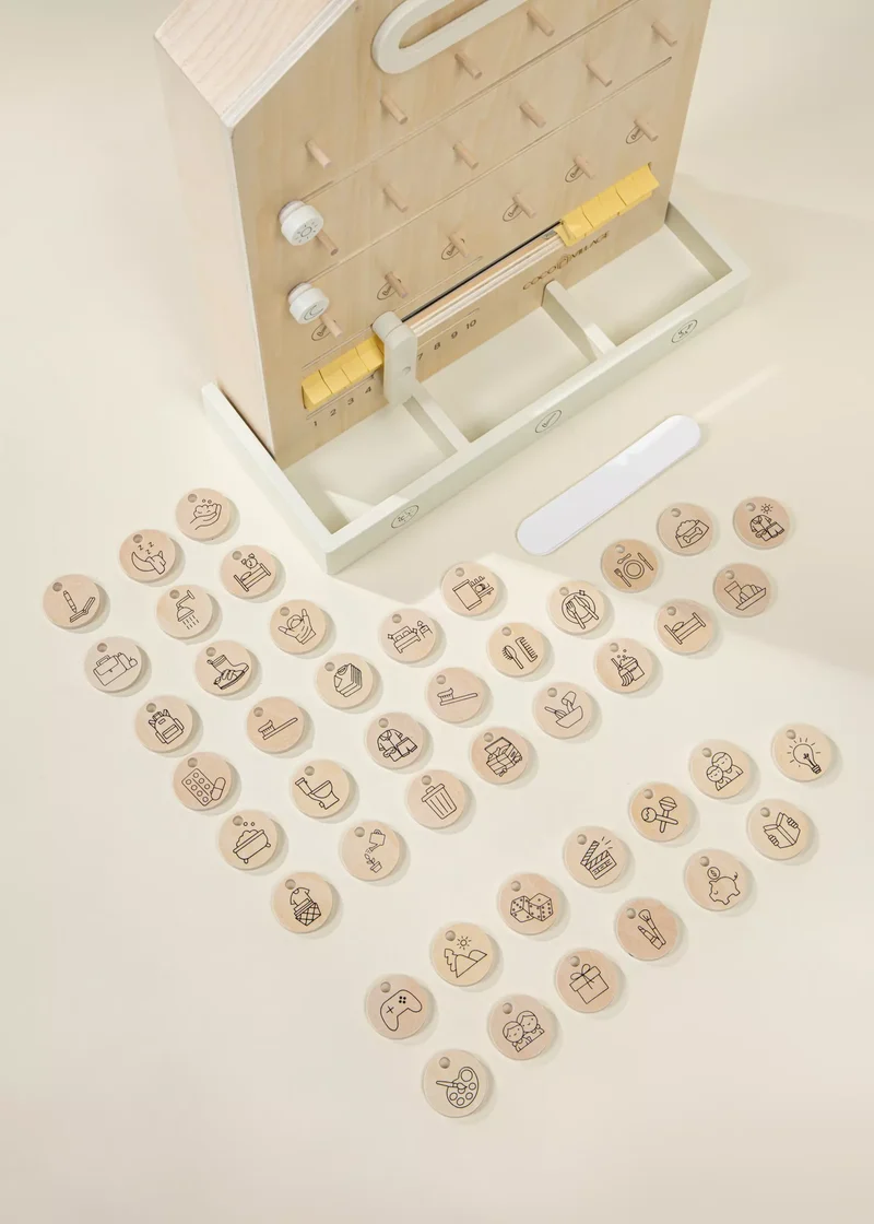 Wooden Routine, Tasks & Rewards Board