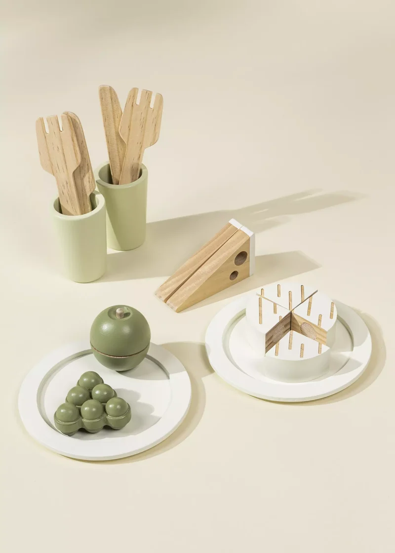 Wooden Picnic Playset and Accessories