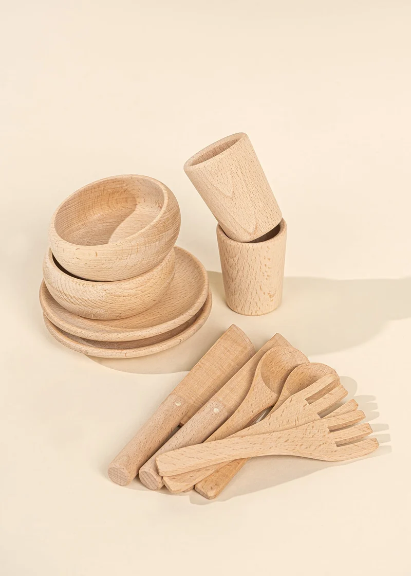Wooden Dinnerware Playset (12 Pcs)