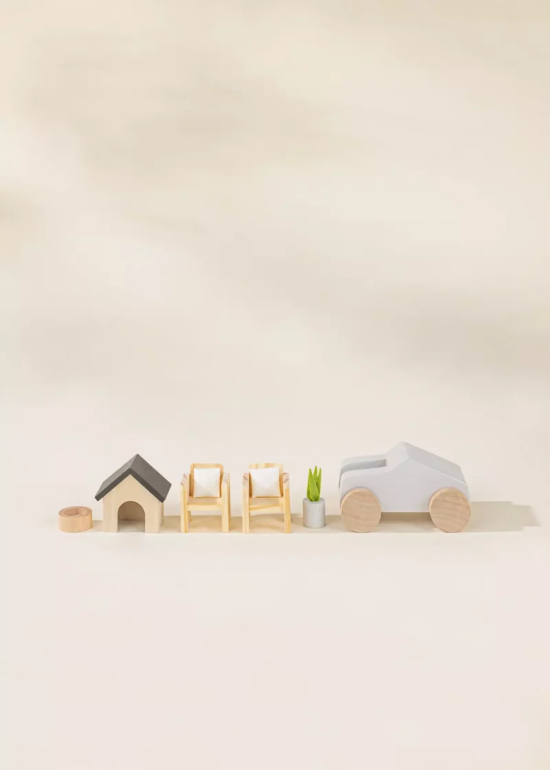 Wooden Doll House Outdoor Furniture (8pcs)