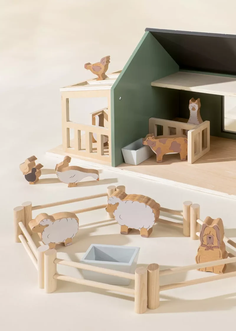 Wooden Farm & Accessories Set